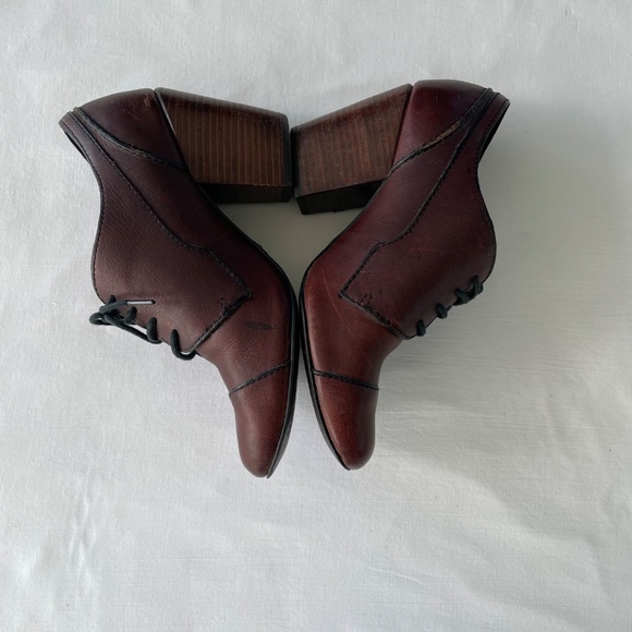 FOSSIL Dark Brown Oxford Lace Up Leather Booties EXC Sz 8 - Picture 10 of 14
